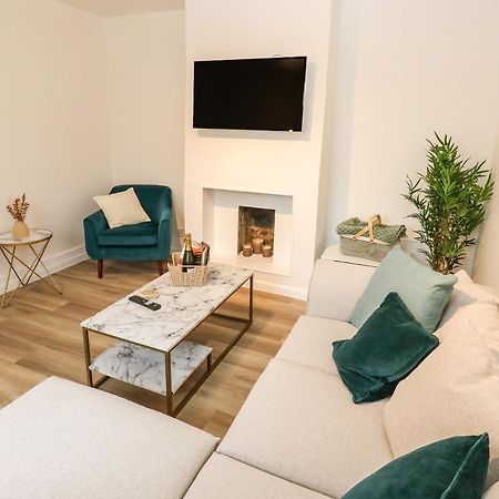 Alma Cottage バクストン エクステリア 写真
