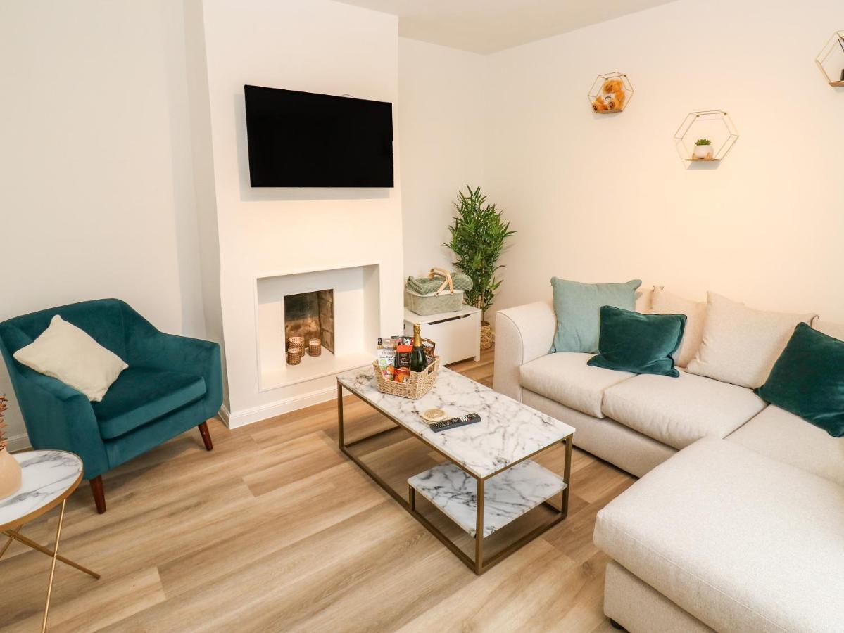 Alma Cottage バクストン エクステリア 写真